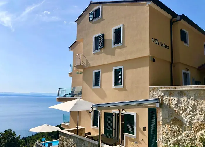 Exclusive Ruhe-oase Mit Fantastischen Blick Апартаменты Медвежа